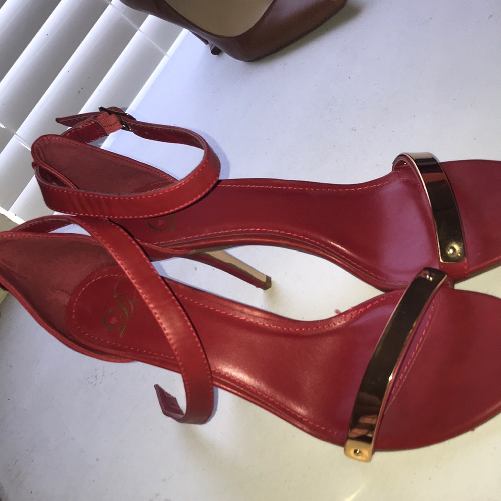 Sándals with heel